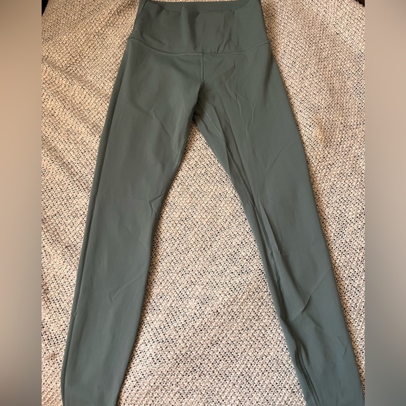 Lululemon leggings wonderunder high rise 28” - Picture 2 of 3